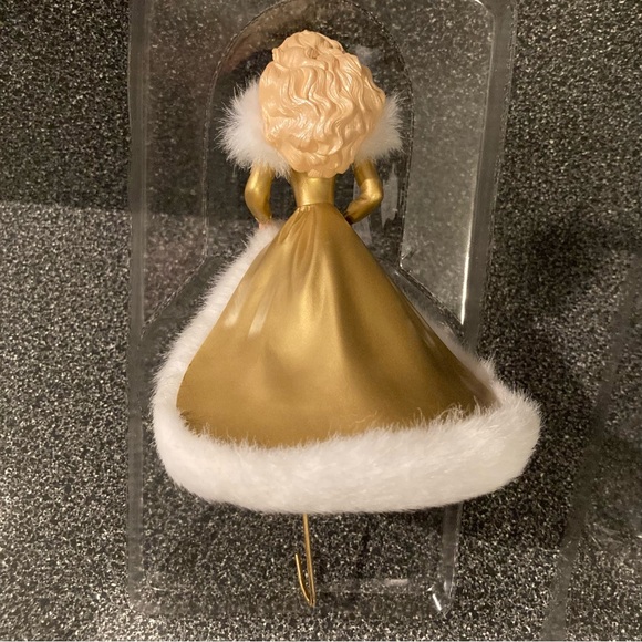 NIB Vtg Happy Holidays Barbie Stocking Hanger 1995 Hallmark for Mattel - Picture 11 of 15